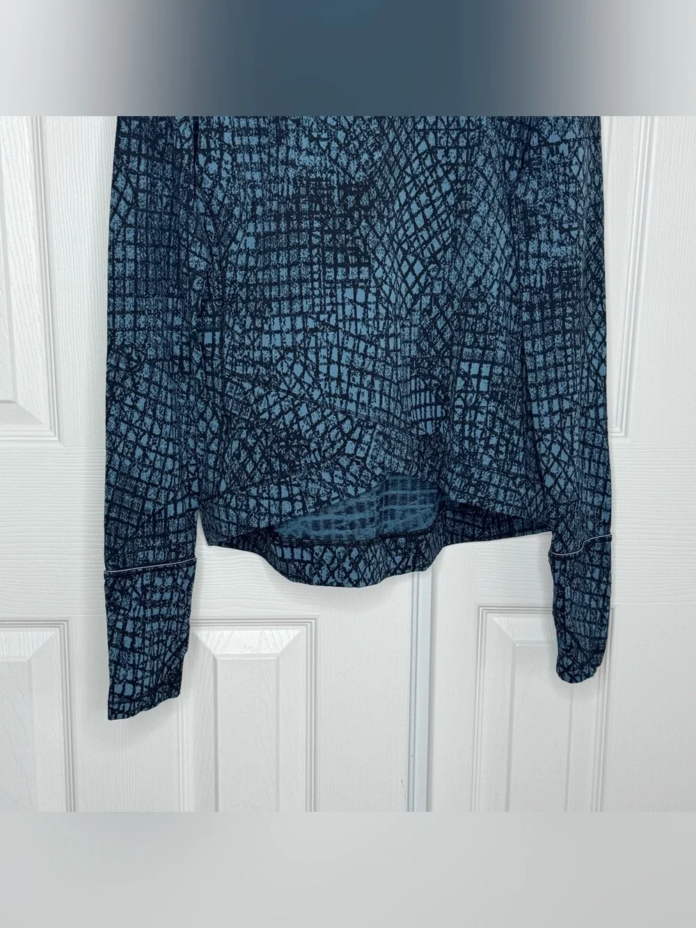 Lululemon Close to Crossing Long Sleeve Jacquard Size M
